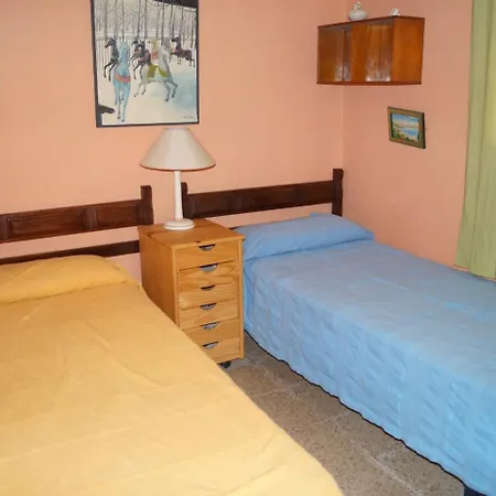 Lily Villa Lloret de Mar