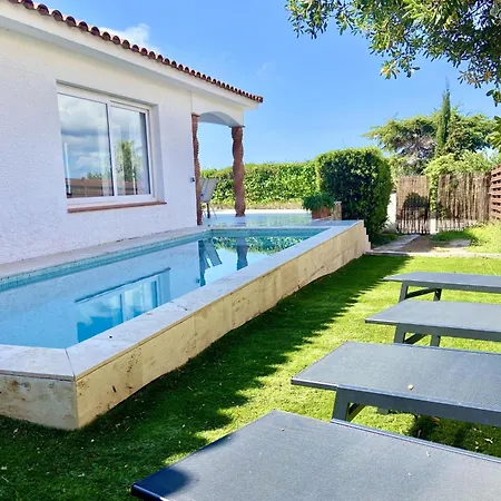 Villa Lily