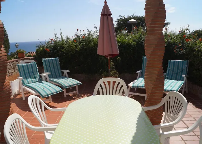 Lily * Lloret de Mar