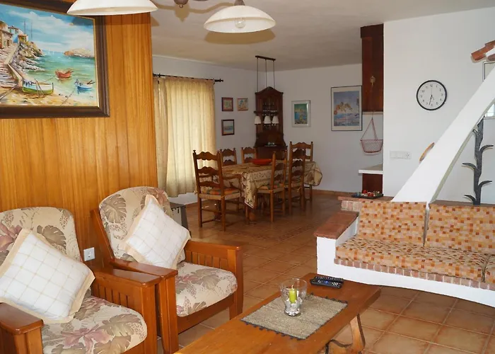 Lily Villa Lloret de Mar