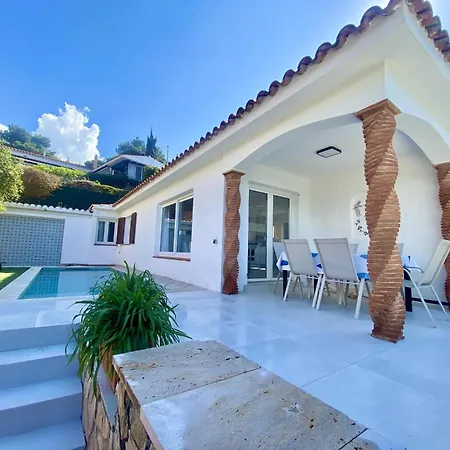 Villa Lily Lloret de Mar