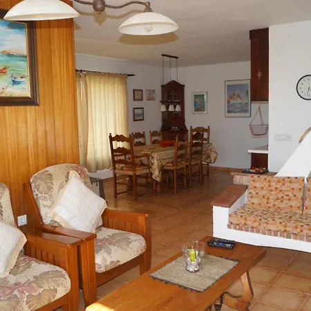 Lily Villa Lloret de Mar